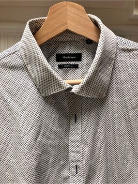 Matinique Modern Fit White Shirt with Navy Micro Dot